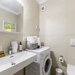 Jad Premium Kasper Coresi Apartment