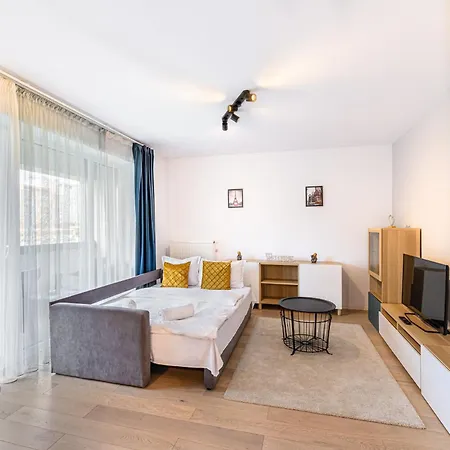 Apartament Jad - Luxury 3 & 2 In Kasper, Near Coresi Mall *