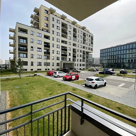 Jad - Luxury 3 & 2 In Kasper, Near Coresi Mall Apartament Braszów