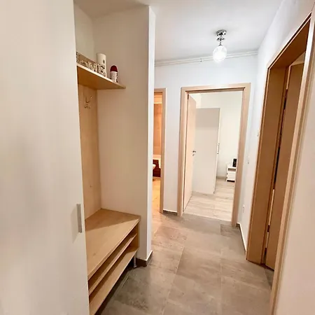 Jad - Luxury 3 & 2 In Kasper, Near Coresi Mall Apartament