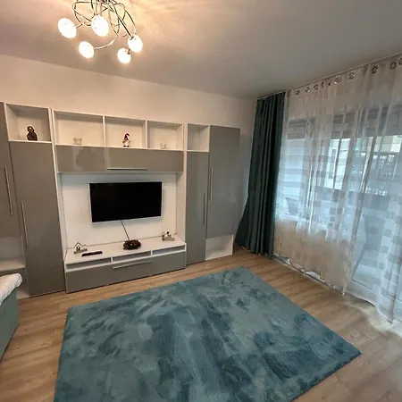 Jad - Luxury 3 & 2 In Kasper, Near Coresi Mall Apartment Brasov