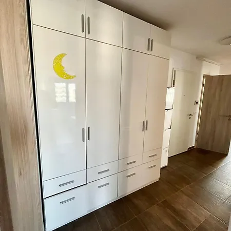 Jad Luxury Kasper Apartment