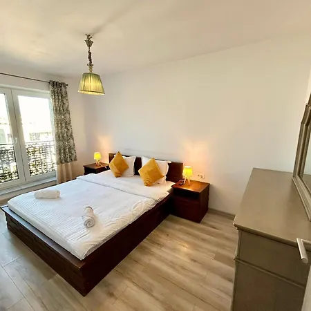 Jad - Luxury 3 & 2 In Kasper, Near Coresi Mall Apartment