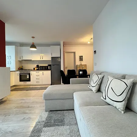 Jad Luxury 3 & 2 In Kasper, Near Coresi Mall Braşov
