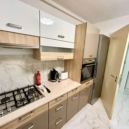 Apartment Jad Kasper Coresi *