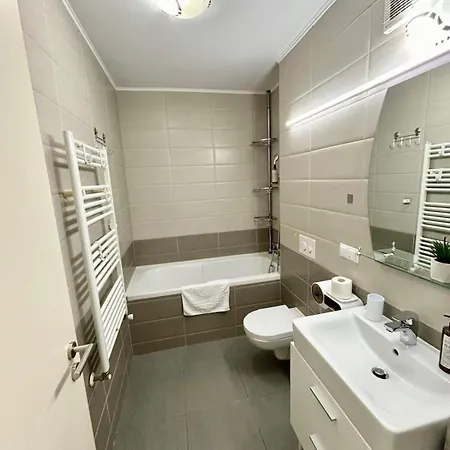 Jad Kasper Coresi Apartment Brasov