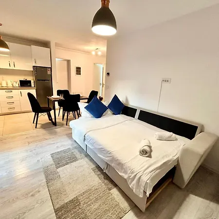 Jad Kasper Coresi Apartment *