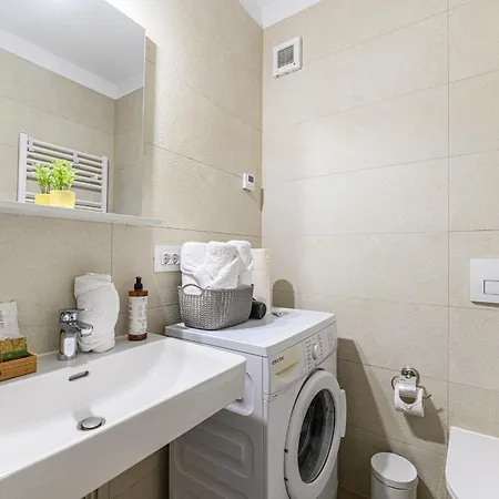 Jad Kasper Coresi Apartment