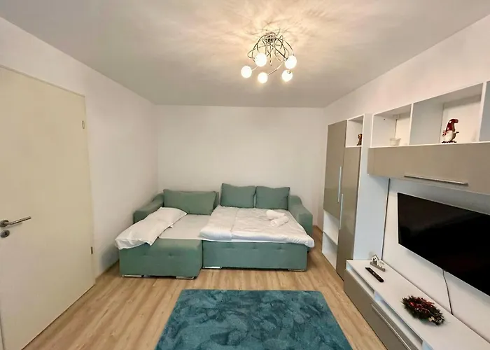 Jad Premium Kasper Coresi Apartment *