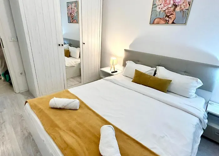 Apartment Jad Premium Kasper Coresi *